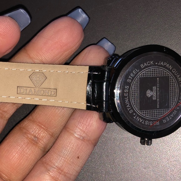 Huge Valentine’s Day sale! Women real diamond watch not CZ not fake birthday WOW - Picture 4 of 7